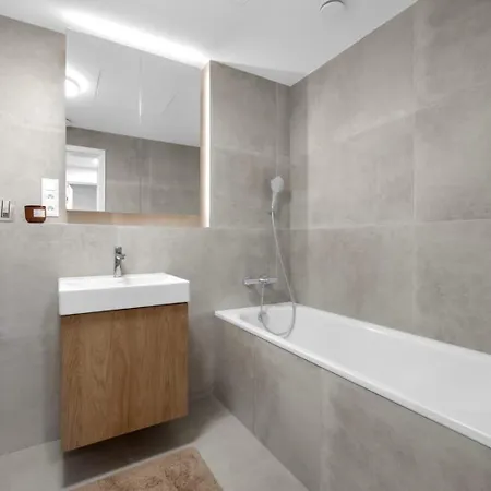 Skypark Tower 4 Apartamento *