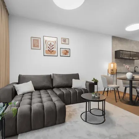 Skypark Tower 4 דירה